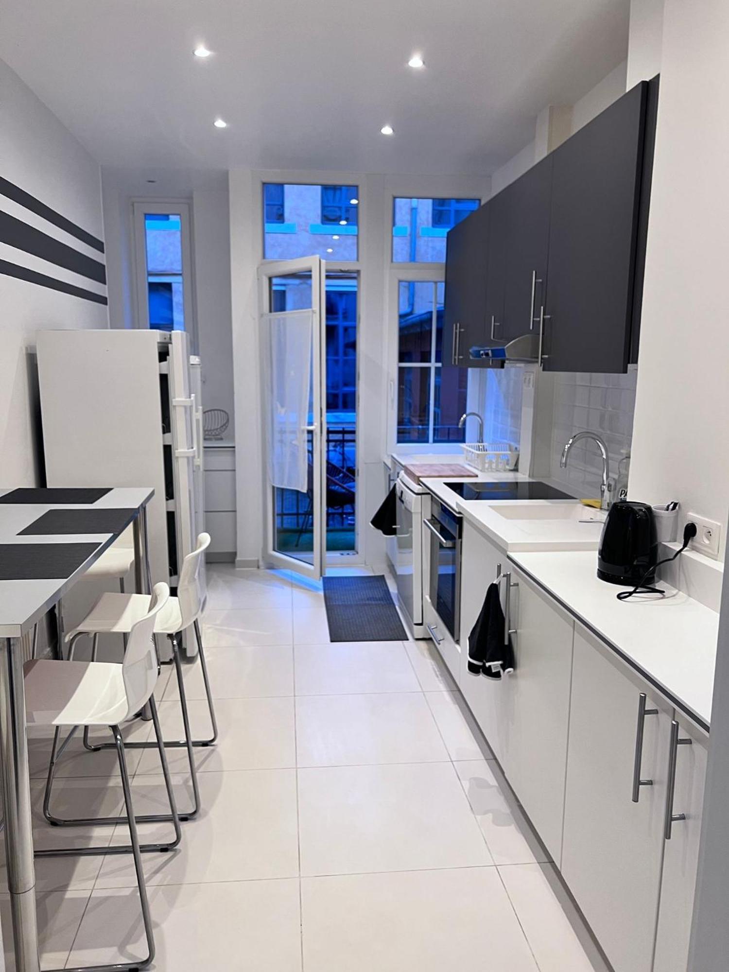 Le Rapp 6, Appartement De Standing 3 Chambres, 7 Personnes &1 Bebe, Cosy Et Familial Ultra Equipe Emplacement Ideal Proche Gare Centre Ville Marches De Noel Quartier Tribunal Contades Straßburg Exterior foto